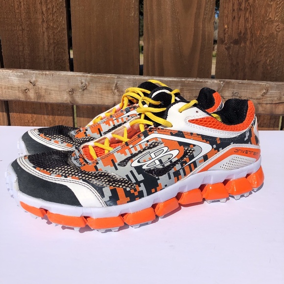 mens tennis shoes size 15